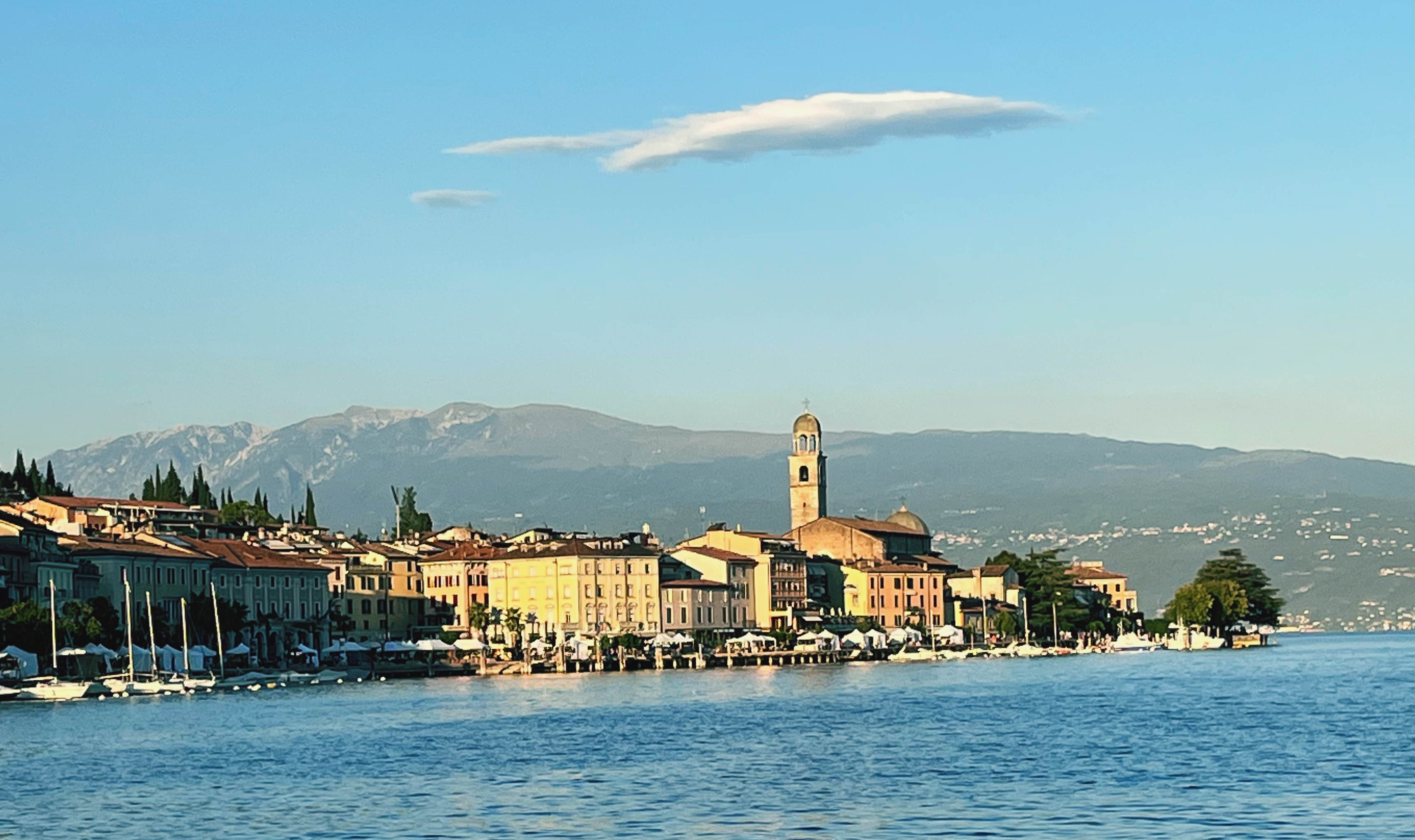 Centro storico sulle rive del Lago di Garda
